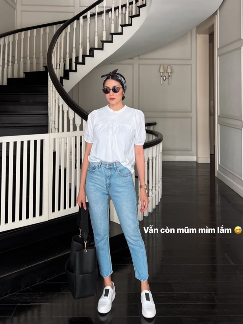Tăng Thanh Hà sau sinh không lâu đã lên đồ khoe vẻ thần thái chuẩn fashionista. Cô liên tục khiêm tốn tự nhận bản thân vẫn còn mũm mĩm lắm. Thế nhưng, sở hữu chiều cao chuẩn mẫu, có lẽ đầy đặn 1 chút như vậy lại hợp với cô.