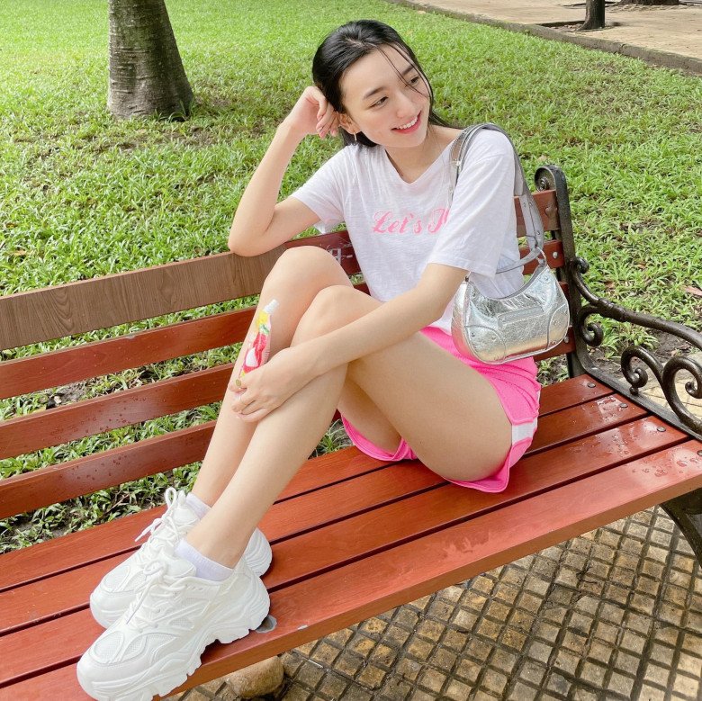 amp;#34;Thiên thần nội yamp;#34; đi thi hoa hậu, chưa cần khoe hình thể, chỉ cười thôi cũng xao xuyến lòng người - 9