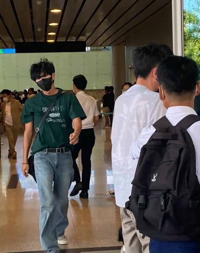 Ngôi sao 24/7: HH Hong Kong đẹp nhất lịch sử đón tuổi 52, nhìn mặt dân mạng sửng sốt - 6