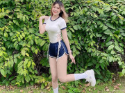 Thời trang - Chuyện lạ hot girl đi rừng mặc áo tắm, ra chợ diện yếm đào quyến rũ