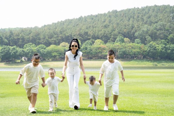 Nữ doanh nhân mạnh dạn khởi nghiệp với lĩnh vực thời trang trên sân golf dành cho người Việt - 2