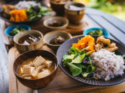 Sức khỏe - Người sống tới trăm tuổi ở Nhật Bản, Hy Lạp đều ăn 7 thực phẩm này, 3 loại ở Việt Nam giá rất rẻ