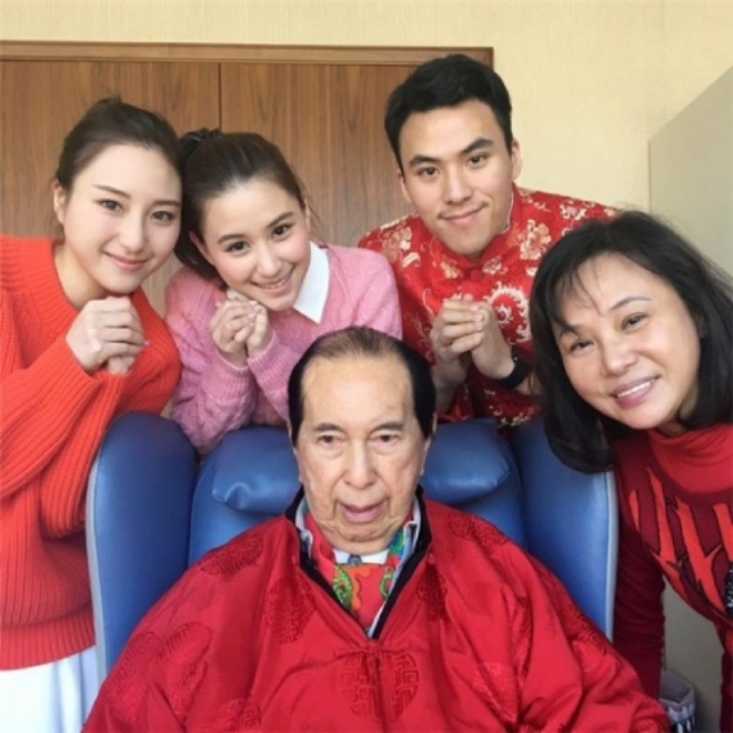 Ông Hà từng rất yêu quý cô con gái này.