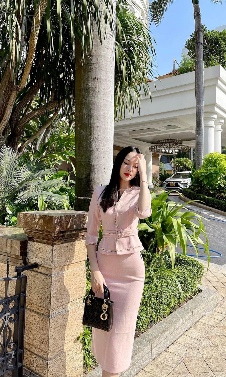 Mỹ nhân có làn da đẹp nhất Hoa hậu Việt Nam khoe body với đồ bơi - 7
