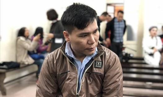 Châu Việt Cường tại phiên tòa sơ thẩm. (Ảnh: Lao động)