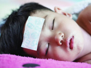 Làm mẹ - Trẻ bị sốt xuất huyết vì sao khỏe rồi tử vong?