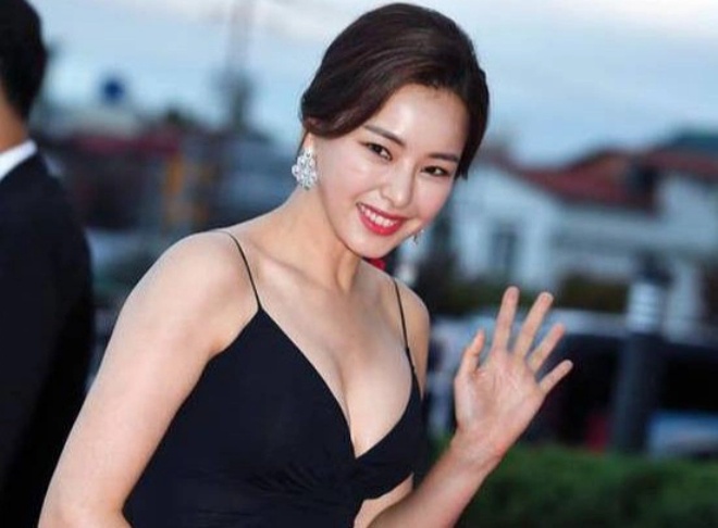 Hoa hậu Hàn đẹp nhất Thế giới đã sinh con, thông tin hiếm hoi được ...