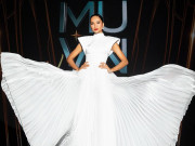 Thời trang - Giám khảo H'Hen Niê khoe lưng trần gợi cảm trên ghế nóng bán kết Hoa hậu Hoàn vũ Việt Nam 2022