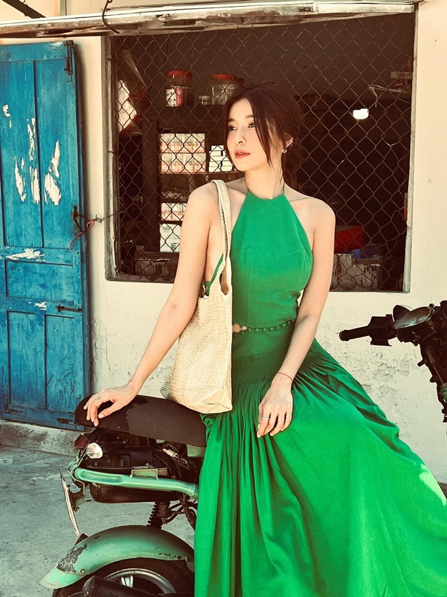 Sau Bão Ngầm, Hà Việt Dũng không kịp đưa vợ con đi du lịch, Cao Thái Hà lại đi chơi amp;#34;thả phanhamp;#34; - 12