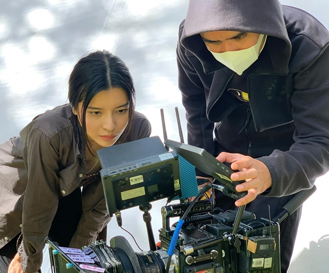 Sau Bão Ngầm, Hà Việt Dũng không kịp đưa vợ con đi du lịch, Cao Thái Hà lại đi chơi amp;#34;thả phanhamp;#34; - 16