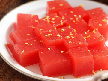 Dưa hấu ăn trực tiếp mãi cũng chán, chế biến kiểu này cực mát, ngon hơn thạch mua ngoài hàng