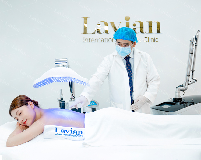 Ánh sáng xanh Biolight giúp làm mềm mịn da