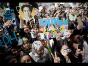 Học sinh chi tiền khủng để tặng thần tượng trên livestream: Văn hóa hâm mộ biến tướng, CĐM tranh cãi gay gắt