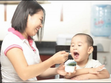 Nhập viện vì thói quen ăn uống mùa hè