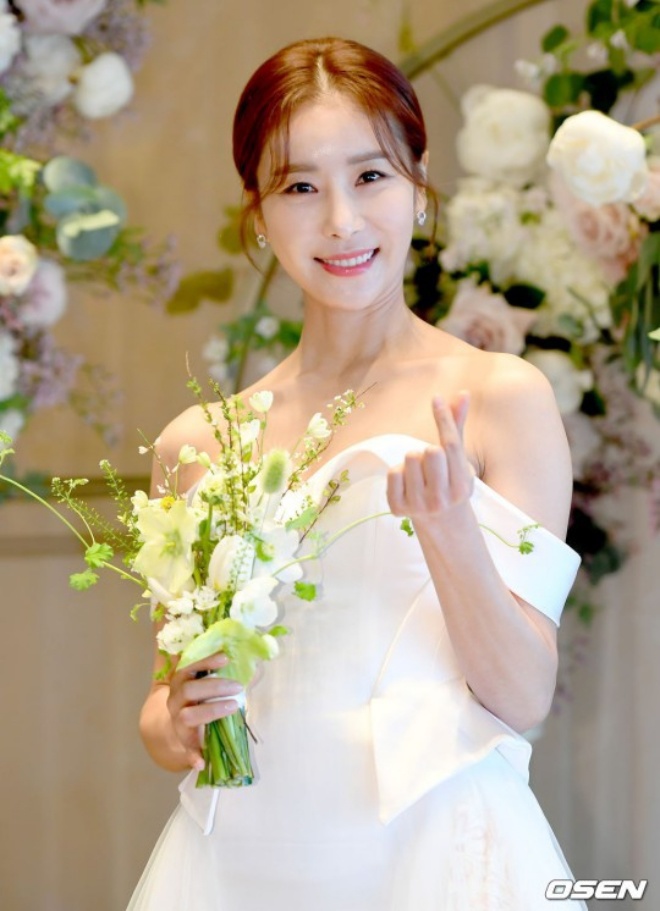 Tình địch một thời của Song Hye Kyo sau 18 năm nhìn mặt té ngửa - 7