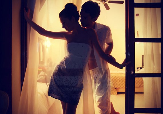 Không gian riêng tư và kín đáo vẫn là nơi tốt nhất để thân mật. (Ảnh minh họa)