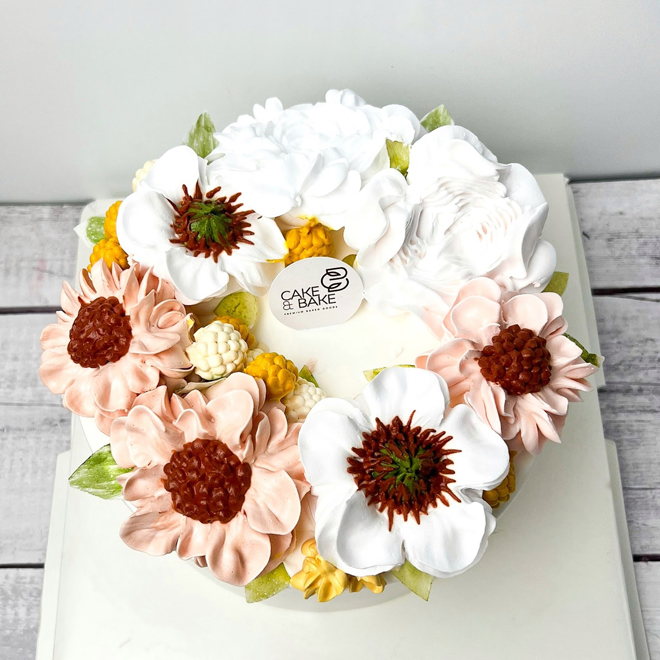 Top 4 mẫu bánh sinh nhật được giới trẻ yêu thích nhất hè này - 4