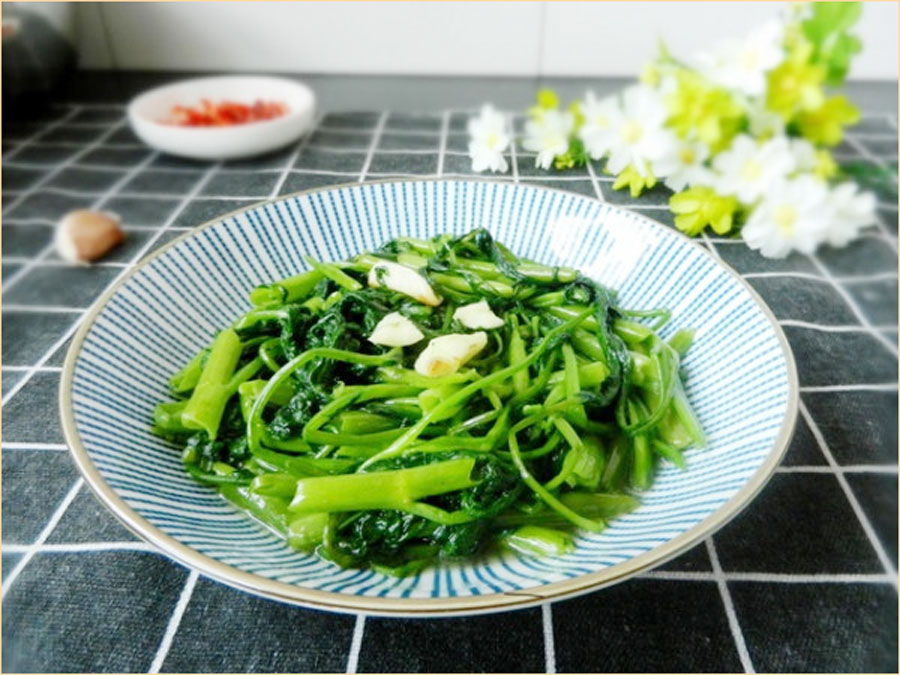 2 ways to make fried spinach with garlic delicious, crispy green, not black - 11