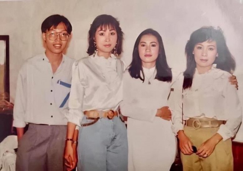 Thời trẻ, Hồng Vân có thân hình mảnh khảnh, duyên dáng và khuôn mặt xinh đẹp.