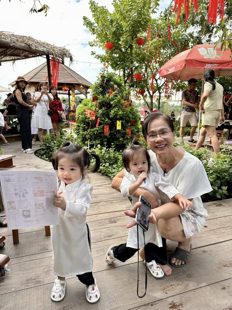 3 con gái xinh xắn giúp Vân Trang ngày càng giàu sang, tậu đất 50.000m2 và biệt thự triệu đô - 15
