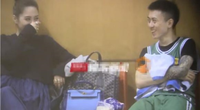 Cặp đôi thực sự có con chung?