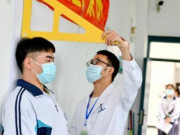 Làm mẹ - Mỗi ngày 3 hộp sữa mà con trai đến năm 15 tuổi chỉ cao 1m58, ông bố buồn bã nghe bác sĩ nói mấu chốt