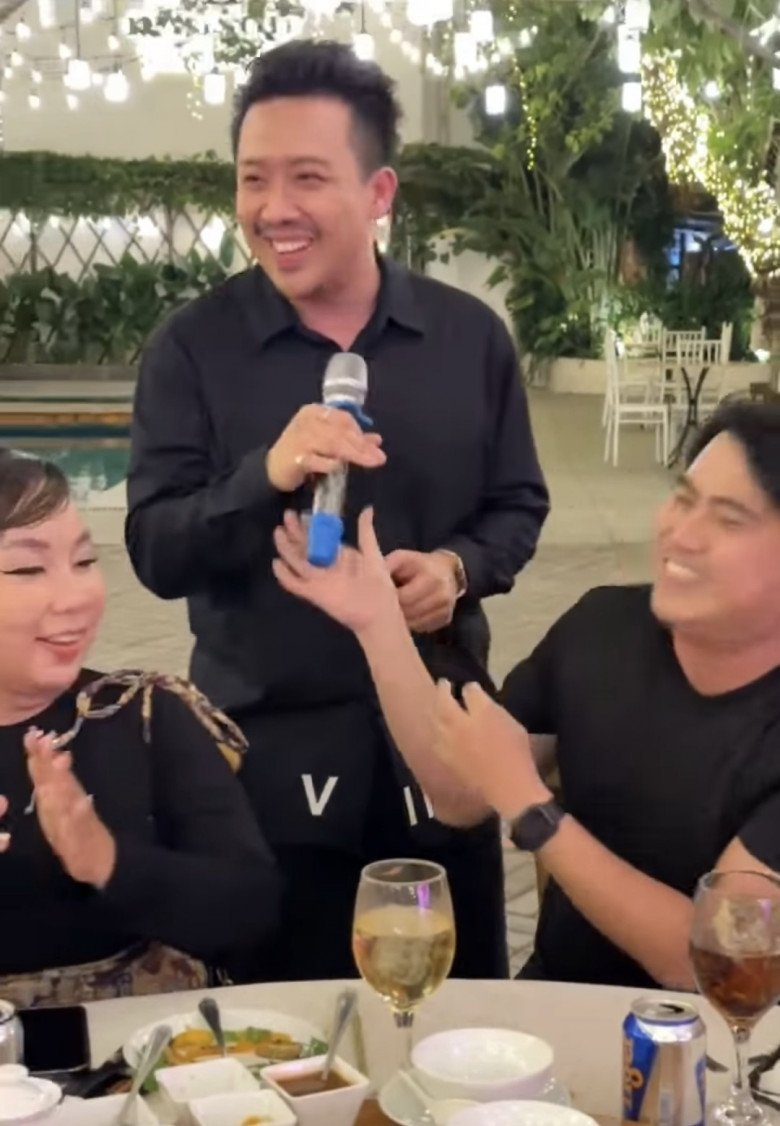 Hình ảnh mới của Trấn Thành khá khác so với những gì nam MC đăng tải trên mạng xã hội.