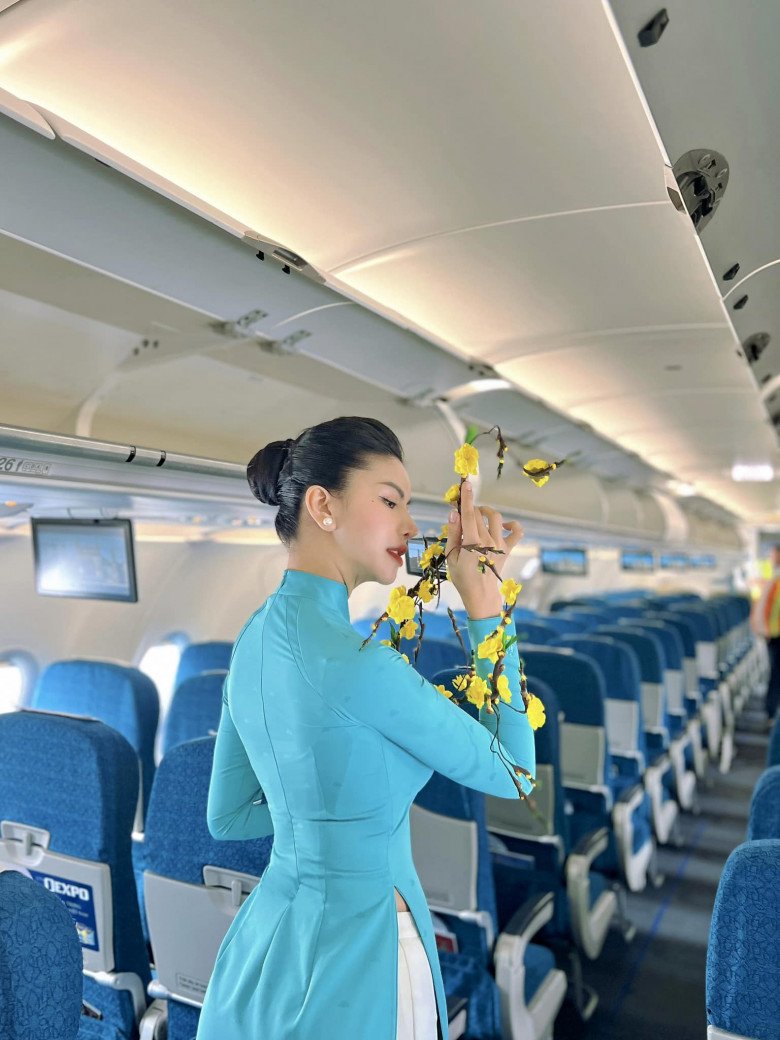 Nữ tiếp viên hàng không trên máy bay nền nã chuyên nghiệp, rời cabin là Hoa hậu bốc lửa, làm mẹ đơn thân - 10
