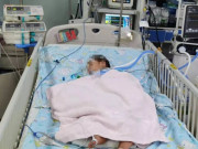 Làm mẹ - Bé trai 5 tuổi ra đi vì nổi mụn rộp quanh miệng, BS chỉ ra "hung thủ" thực sự từ thói quen của người lớn