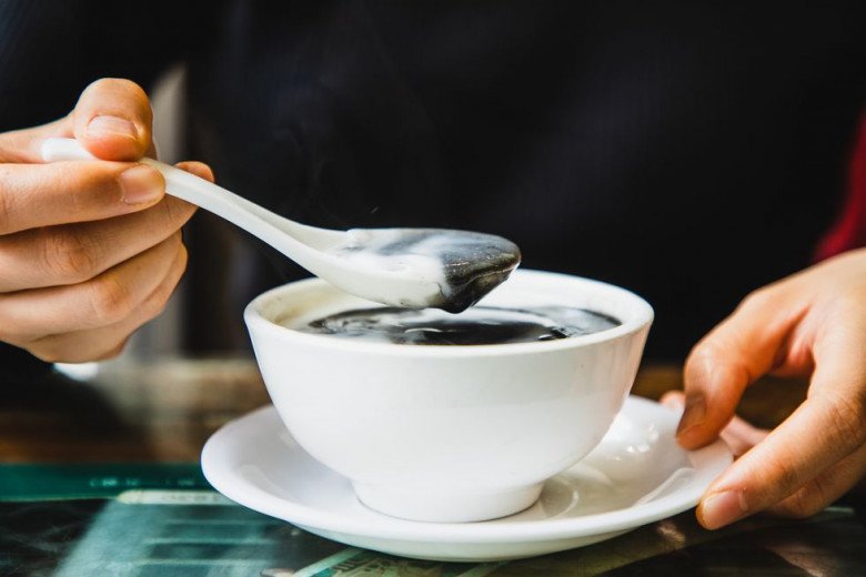 Món ăn một thời nghèo đói có protein gấp 3 lần đậu phụ, canxi gấp gần 8 lần sữa nhưng nay nhiều người chê ăn - 4