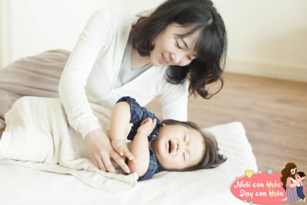 Mẹ bất lực vì con hay khóc đêm, chuyên gia mách 3 amp;#34;tuyệt chiêuamp;#34; khiến trẻ ngủ ngoan đến sáng - 4