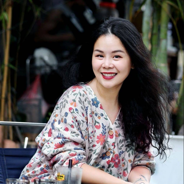 Là người có thói quen đọc sách từ nhỏ, Khương Diệp Anh vẫn duy trì văn hóa đọc cho đến hiện tại. Chị không phải là người quá kén sách, nhưng do tính cách và đặc thù công việc nên hay lựa chọn sách văn học, truyện tranh, phê bình lí luận để làm dày vốn kiến thức của mình.
