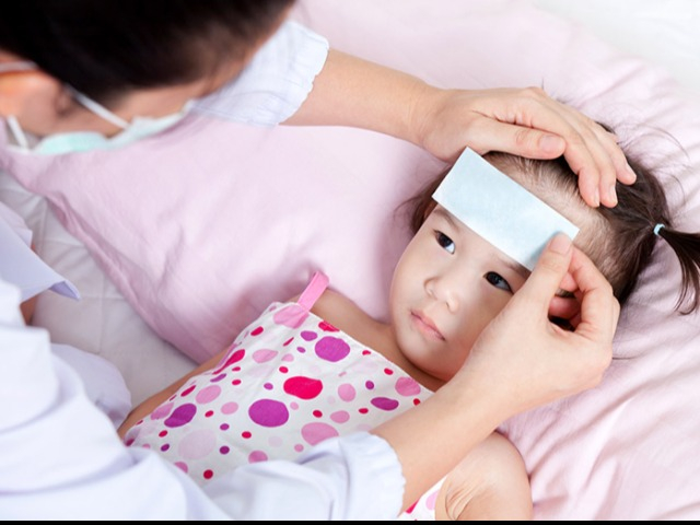 Cách hạ sốt cho trẻ đơn giản nhưng hiệu quả nhanh chóng