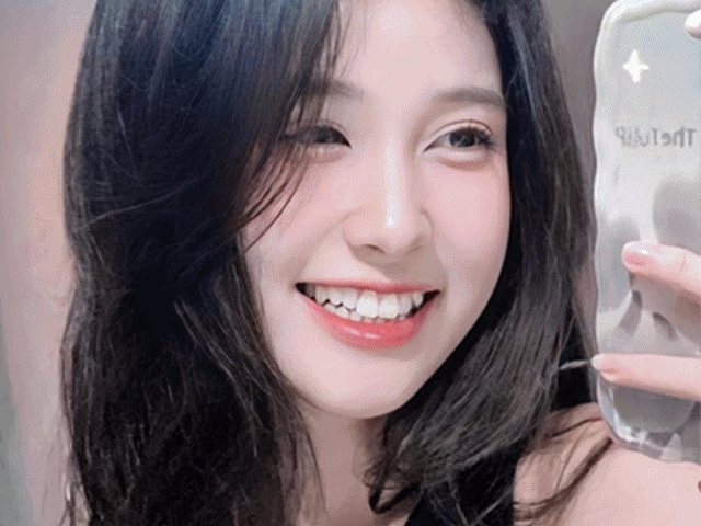 Thời trang - "Nữ thần đồng phục" trường Kinh tế Quốc dân có răng khểnh, chiều cao khiêm tốn vẫn tự tin: "Bản thân mình đã là hoa hậu"