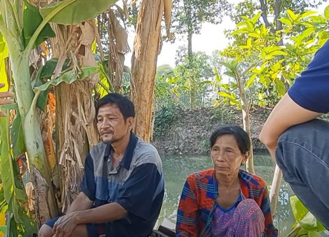 Cặp đôi đũa lệch khiến bao người ngưỡng mộ.