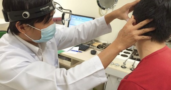 Người phụ nữ có cảm giác lạ thường ở vùng nhạy cảm, đi khám bác sĩ ngỡ ngàng khi lấy ra thứ không tưởng - 4