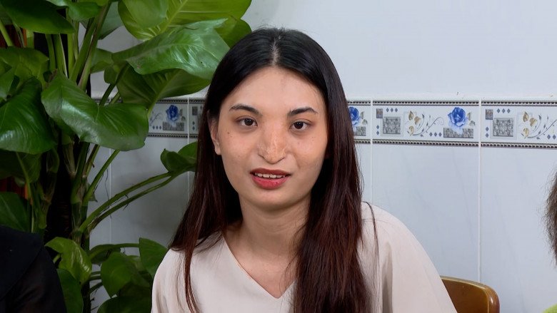 Nữ người mẫu amp;#34;mũi không xươngamp;#34; làm Ngọc Lan xúc động, mẹ ruột chia sẻ khoảnh khắc đau lòng - 10