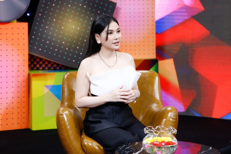 Thu Thủy chia sẻ trên truyền hình.