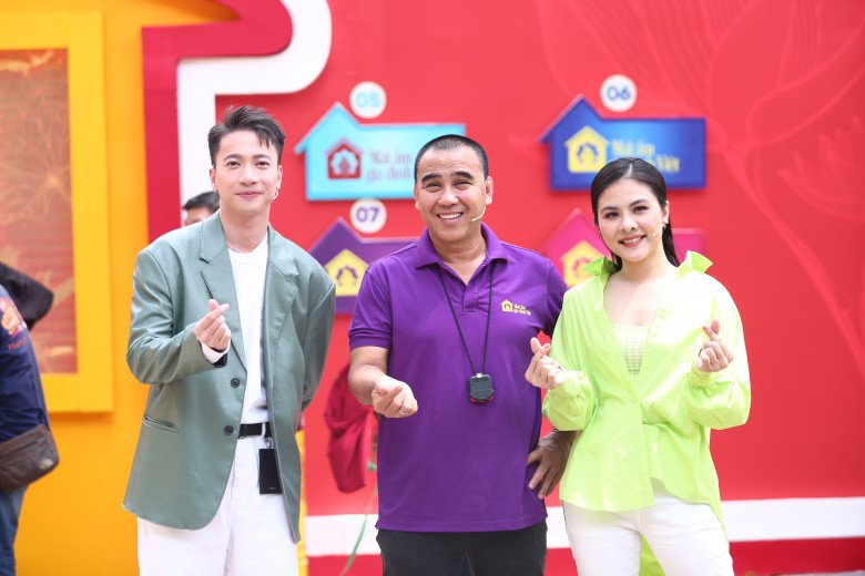 ST Sơn Thạch hạnh phúc khi được đồng hành cùng Quyền Linh.
