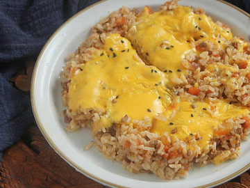 Làm cơm rang thịt bò, thêm thứ này độ ngon tăng cao, trẻ nhỏ thấy lần nào mê lần đó