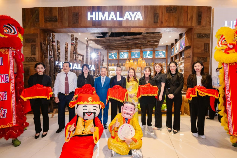 Himalaya khai trương cửa hàng Flagship tại Aeon Mall Tân Phú