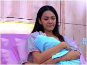 Bà bầu - Đưa nhầm cho con dâu 40 triệu đồng đi đẻ, ngày ở viện về mẹ chồng làm tôi mất mặt trước cả họ