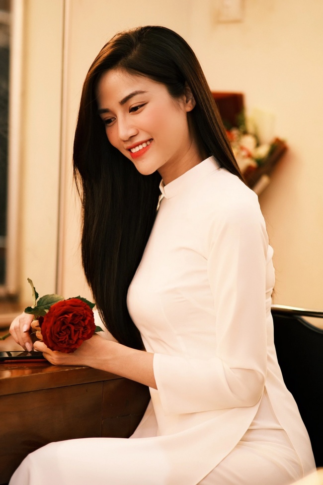 Mỹ nhân Bắc Giang amp;#34;đanh đá nhất VTVamp;#34;: Mất 1.000 người theo dõi vì công khai hẹn hò, bị phản bội chỉ biết khóc - 6