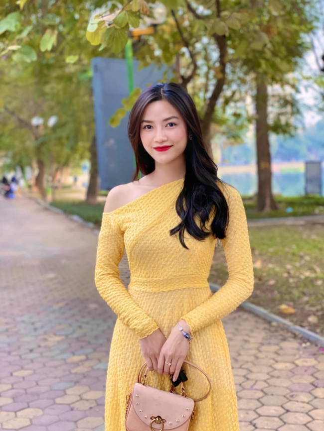 Mỹ nhân Bắc Giang amp;#34;đanh đá nhất VTVamp;#34;: Mất 1.000 người theo dõi vì công khai hẹn hò, bị phản bội chỉ biết khóc - 3