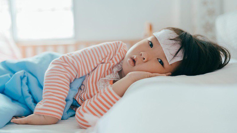 Bố mẹ Nhật hiểu rằng, ai cũng có thể bị bệnh, bị ốm. Do vậy, khi một đứa trẻ bị cảm lạnh, bệnh nhẹ, bố mẹ Nhật thường sẽ không quá hoảng sợ, hay quá hoang mang.
