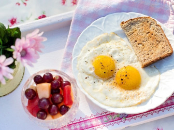 Mỗi sáng ăn bánh mì ngũ cốc nguyên hạt nhưng mỡ vẫn tăng, BS cảnh báo loại bánh mì giả ngũ cốc này nhiều người bị lừa