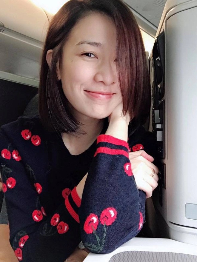 Xa Thi Mạn ở tuổi U50 vẫn sở hữu làn da căng mịn.