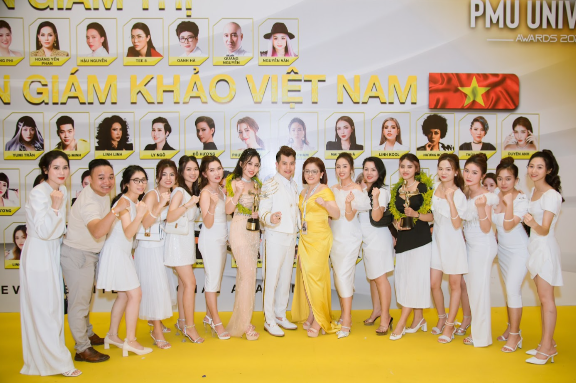 Cô giáo Nguyễn Nhi chuẩn mực và chuyên nghiệp với vai trò giám khảo tại Festival PMU Universe Awards 2023 - 5