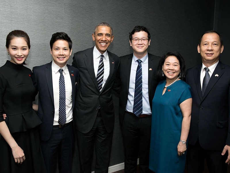 Tháng 5/2016, nhờ những bước đi đột phá, dự án Dreamplex của Trung Tín đã trở thành nơi hiếm hoi được Nguyên Tổng thống Mỹ Barack Obama đến thăm. Và chàng trai trẻ đã vinh dự có 45 phút trò chuyện cùng ông Barack Obama tại Dreamplex.
