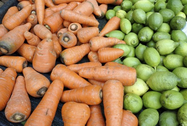 Bác sĩ phát hiện nguyên nhân là người phụ nữ ăn quá nhiều thực phẩm giàu carotene. (Ảnh minh họa)